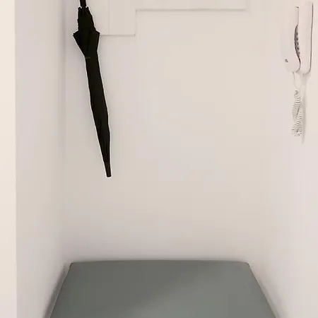 Lovely Lux Garden Flat Near Royal Park Apartman