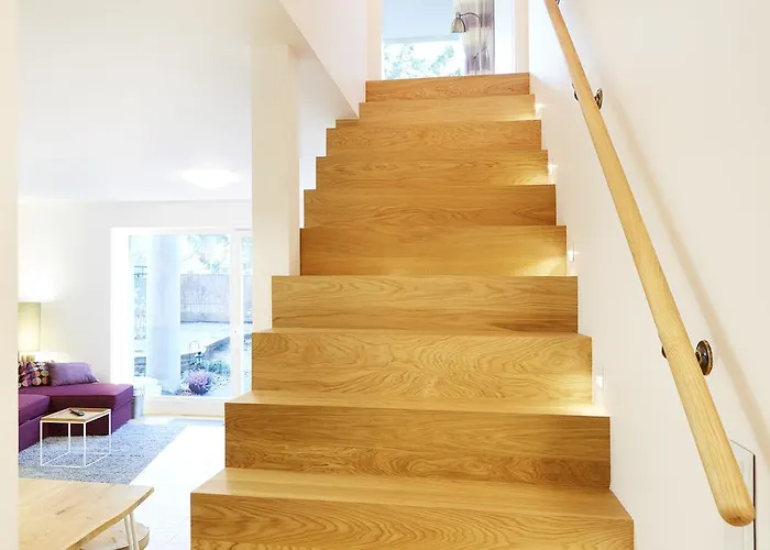 Lovely Lux Garden Flat Near Royal Park Apartment Warsaw