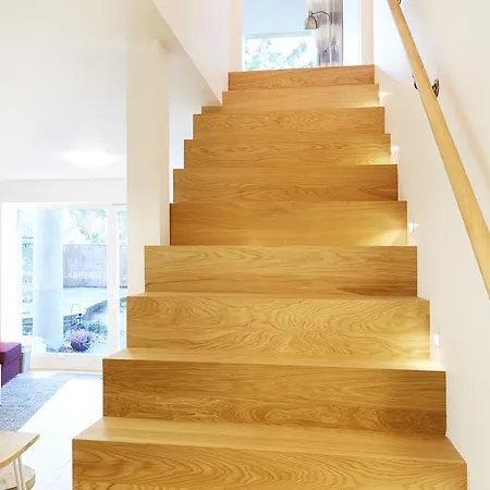 Lovely Lux Garden Flat Near Royal Park 아파트 바르샤바